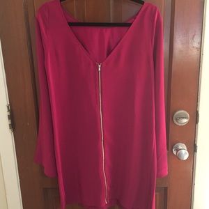 NWT Elizabeth and James Dani Bell-Sleeve Dress